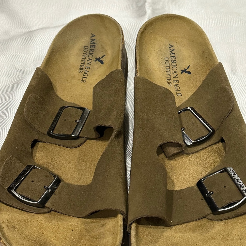 American Eagle Sandals